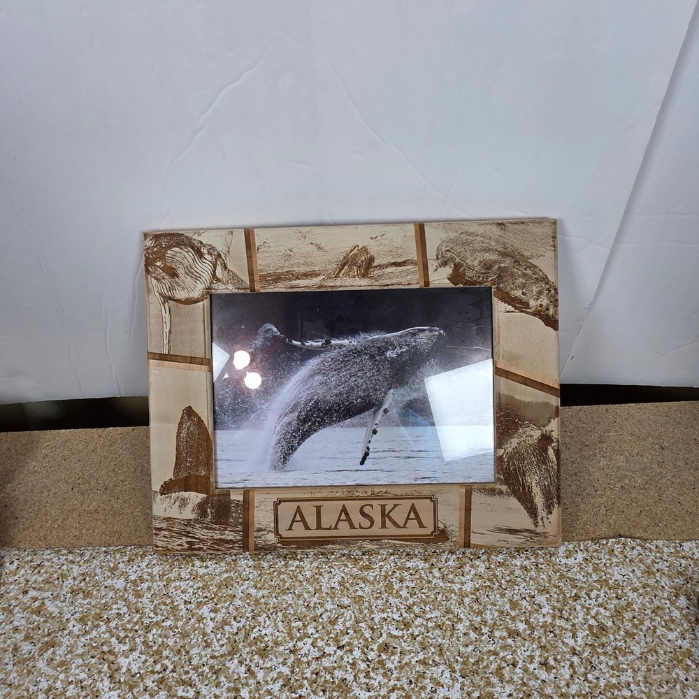 Alaska Humpback Whale Laser Etched Wood Picture Frame 5x7 Souvenir‎ Rustic Decor